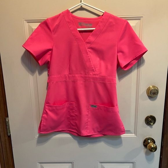 Grey’s Anatomy by Barco Pink XS Riley Mock wrap V-Neck Scrubs Top. Pockets - Picture 1 of 7